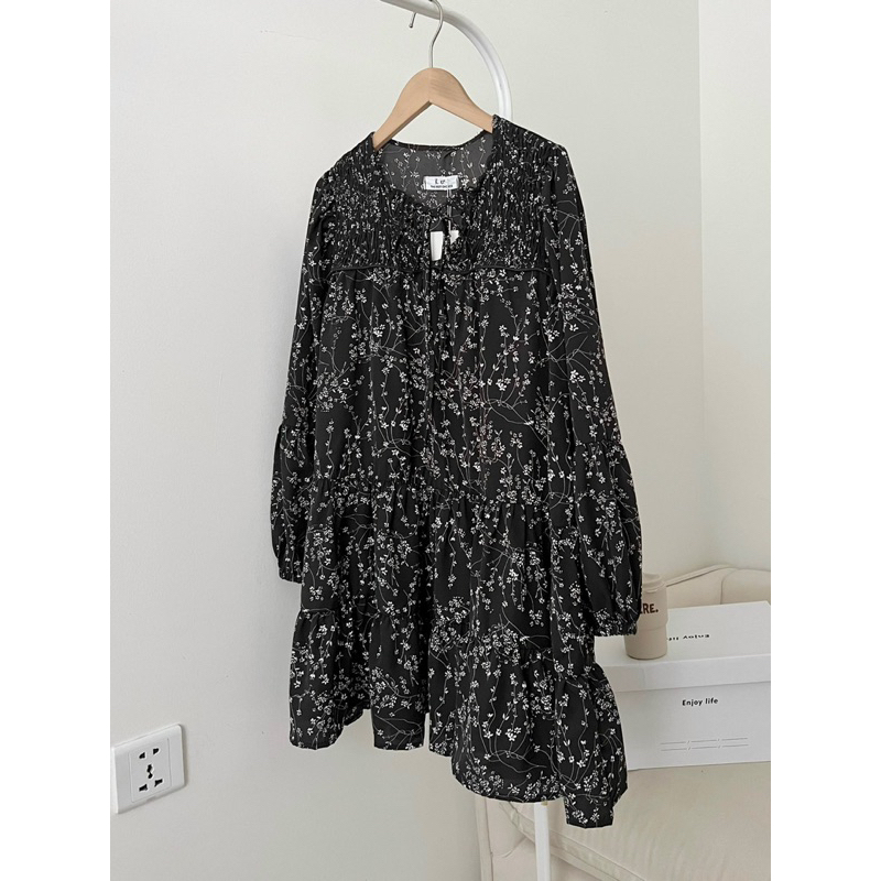 [NEW]ĐẦM HOA NHÍ BABYDOLL ĐEN DÀI TAY NHÚN LI VAI style Ulzzang-6