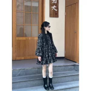 [NEW]ĐẦM HOA NHÍ BABYDOLL ĐEN DÀI TAY NHÚN LI VAI style Ulzzang-9